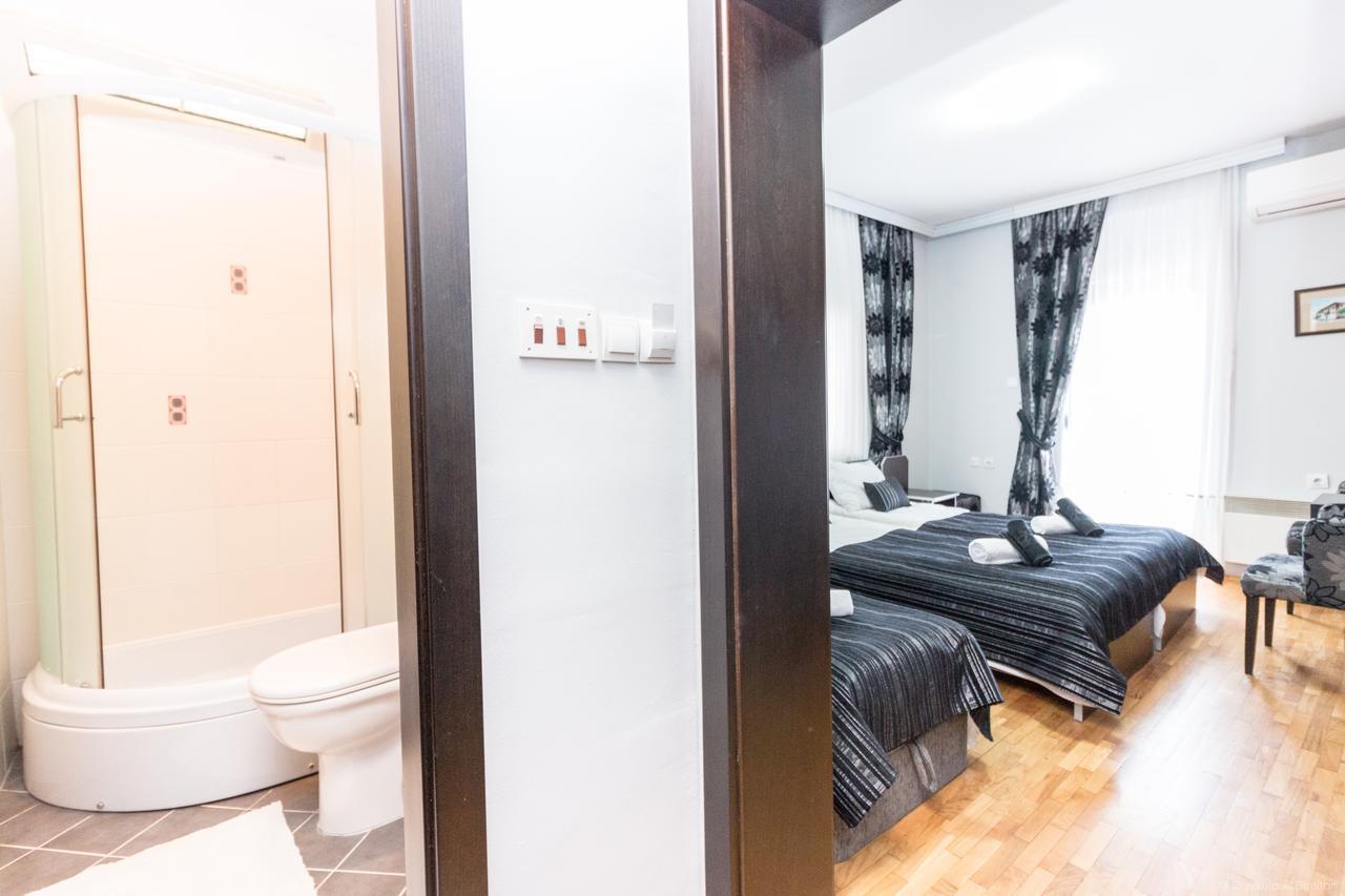 אוהריד Villa Dudan Lakeview מראה חיצוני תמונה